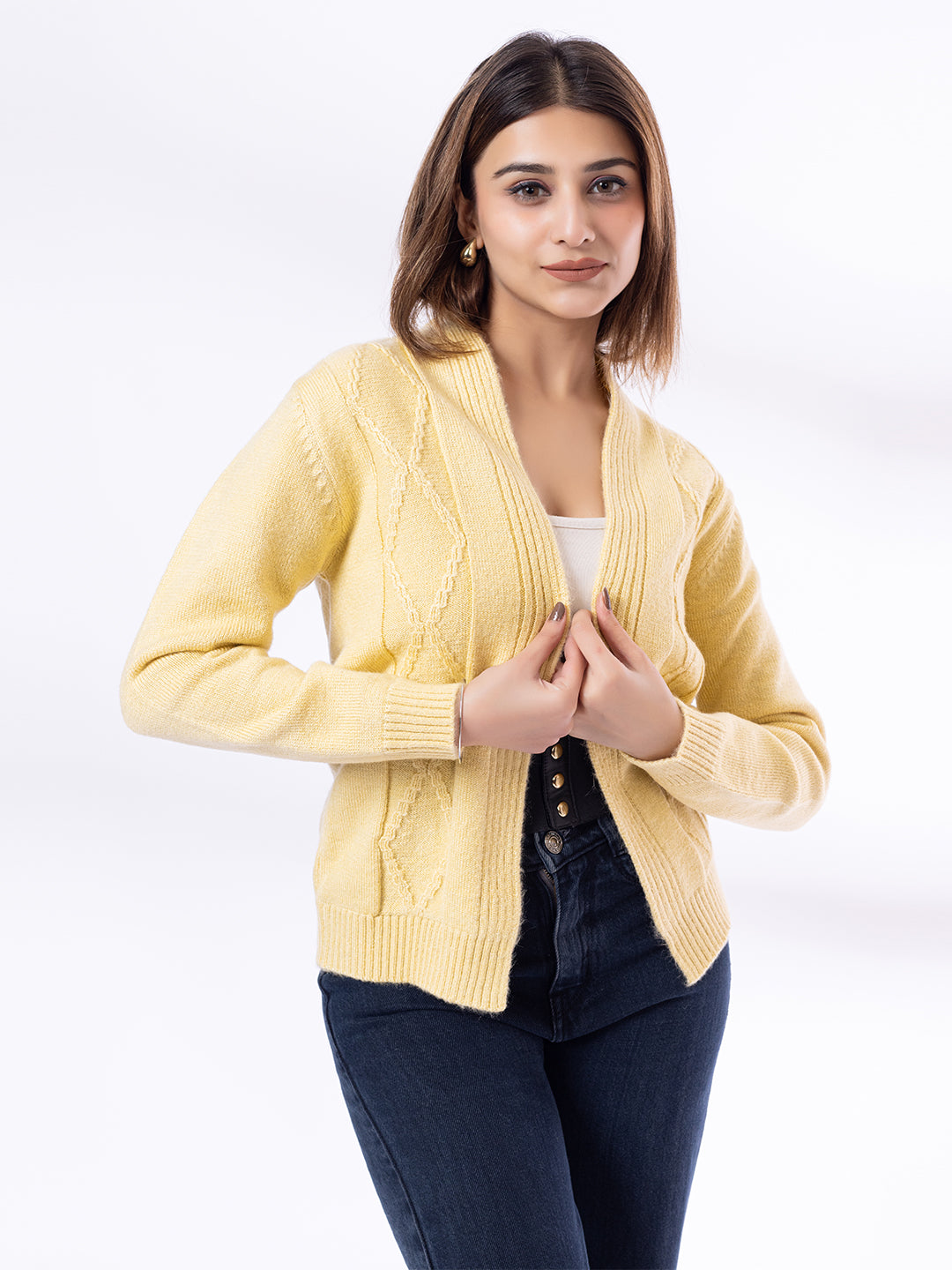 332 Chunky Cable Shrug I Lemon Yellow
