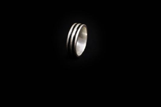 101 Chunky Double Stripe Silver Ring