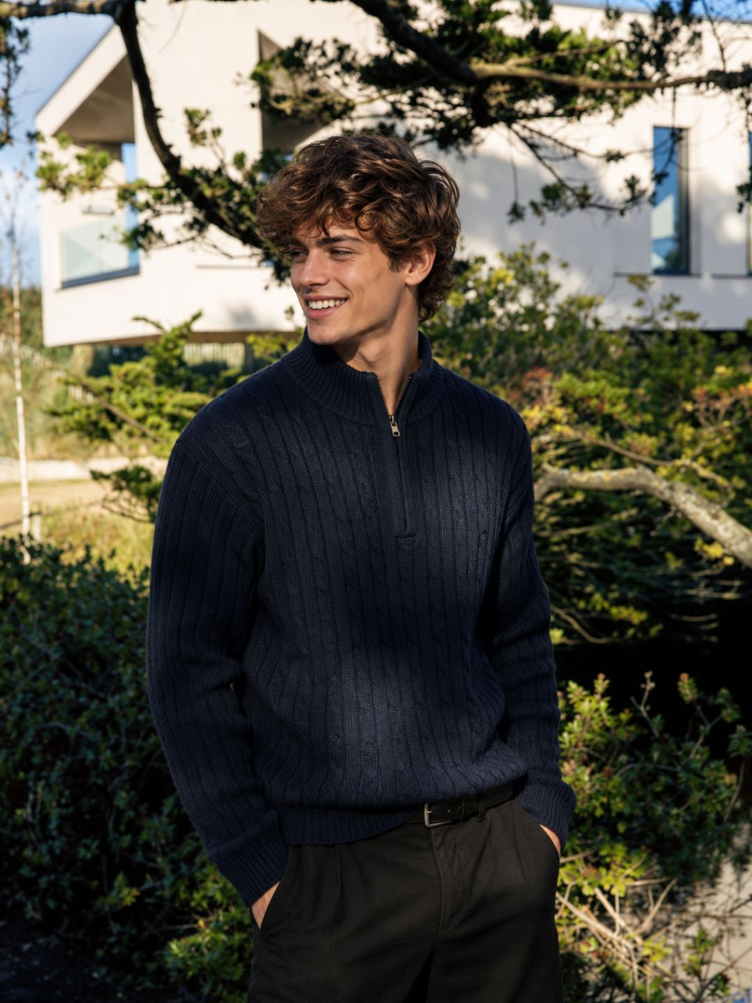 252 Half Zip Chunky Cable Pullover I French Navy