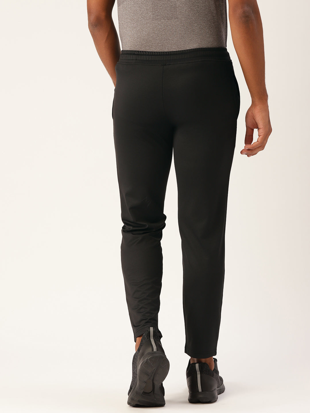 145 Men's DRI-Fit Trackpant I Black