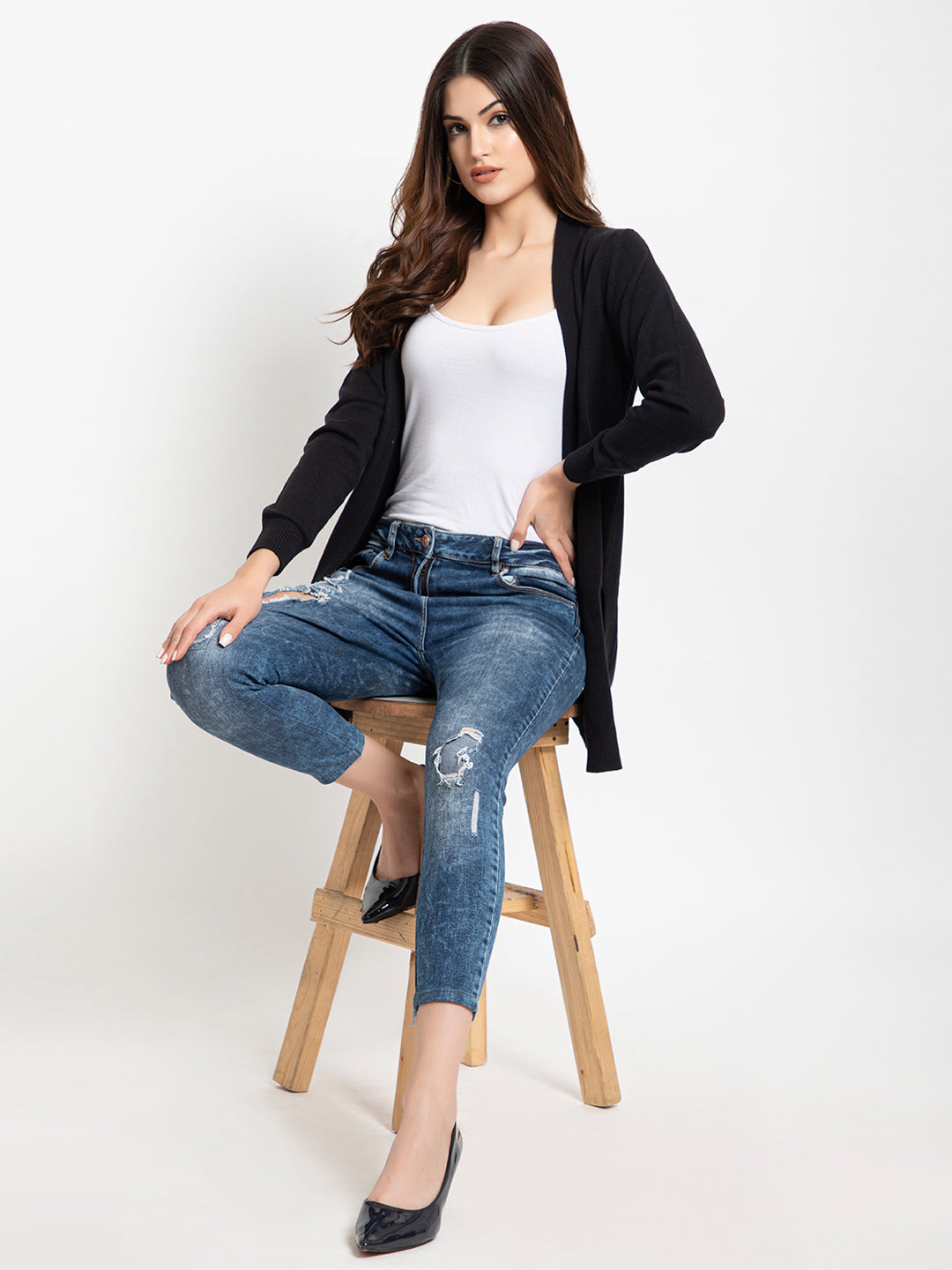 017 Woollen Shrug I Black